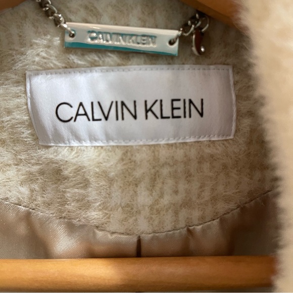 Calvin Klein Plaid Single Breast Coat. Size 2 - Picture 6 of 9